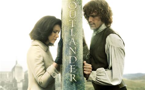 Watch Outlander, Season 3 .
